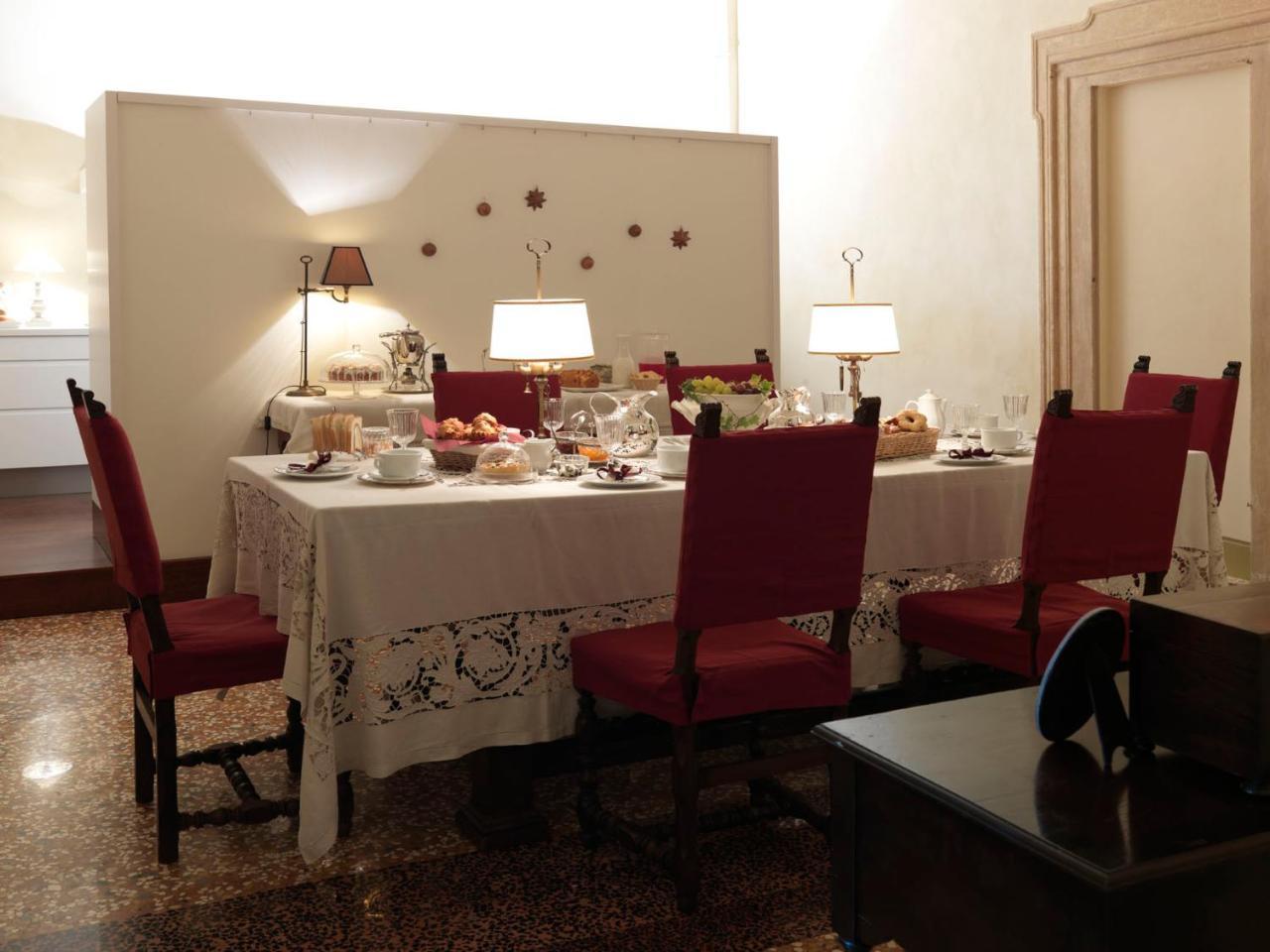 Antica Casa Zucchini B&B โบโลญญา ภายนอก รูปภาพ